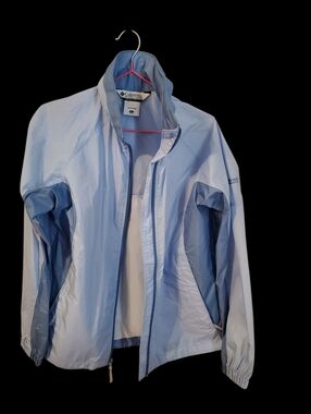 Columbia Women's Pale Blue Lightweight Shell Jacket